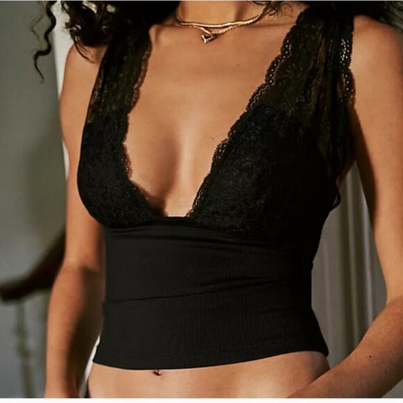 Intimately Free People NWT Power Play Bittersweet Black Lace Camisole Tank Top L - Picture 1 of 10